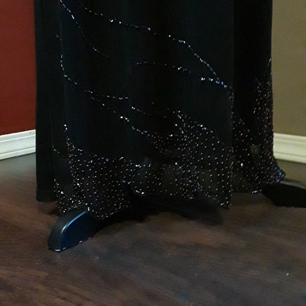 Sold GORGEOUS "Come and See" Dress Dec 2033 - Picture 4 of 16